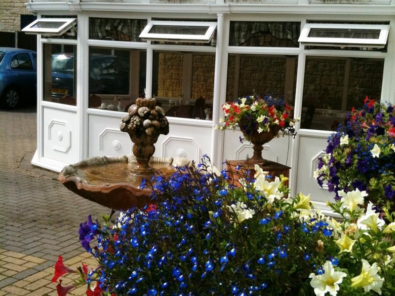 Broadlands (Adults Only) Hotel Bourton-on-the-Water Bagian luar foto
