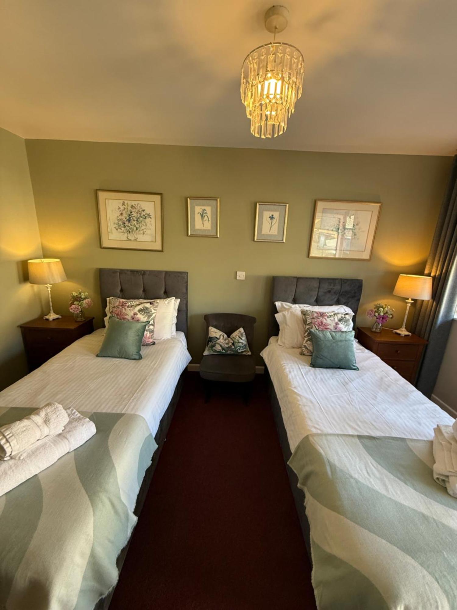 Broadlands (Adults Only) Hotel Bourton-on-the-Water Bagian luar foto